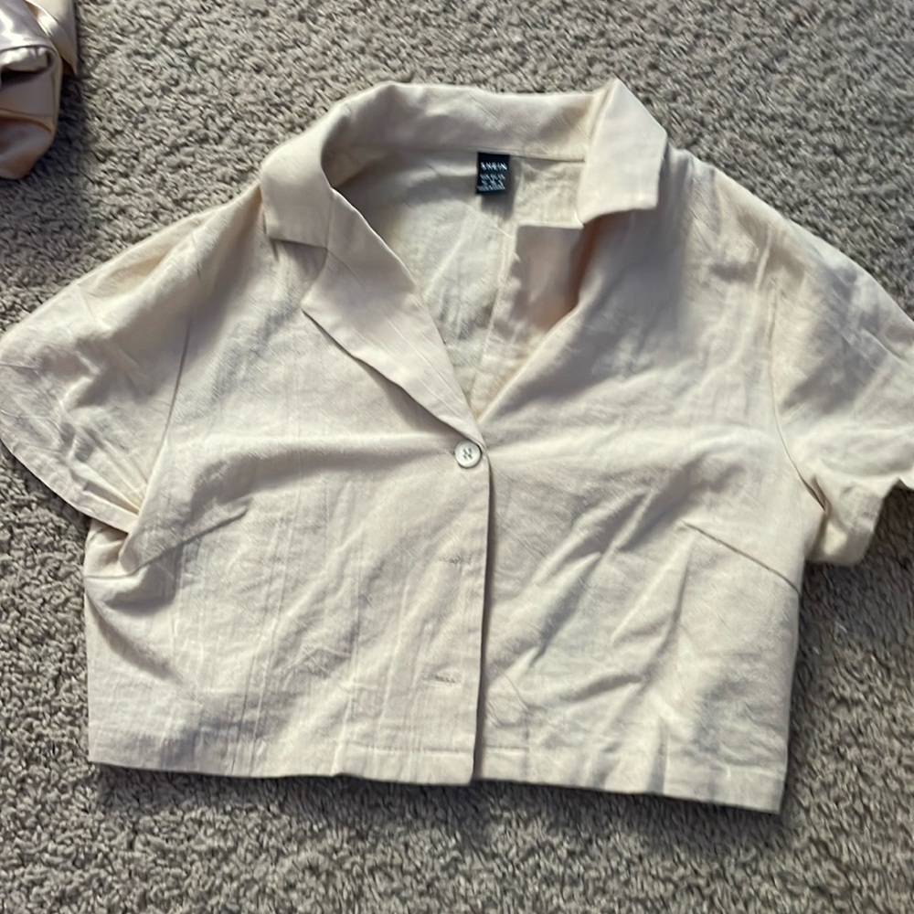 SHEIN Button Up Crop Top